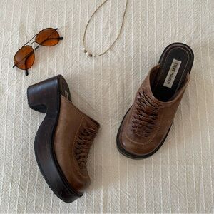 Vintage Steve Madden Brown Leather Platform Wooden Clogs